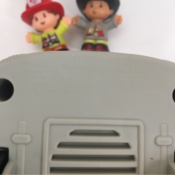 Little People Fisher Price Musical Fire Truck With Working Lights 2 Figures - Picture 15 of 15